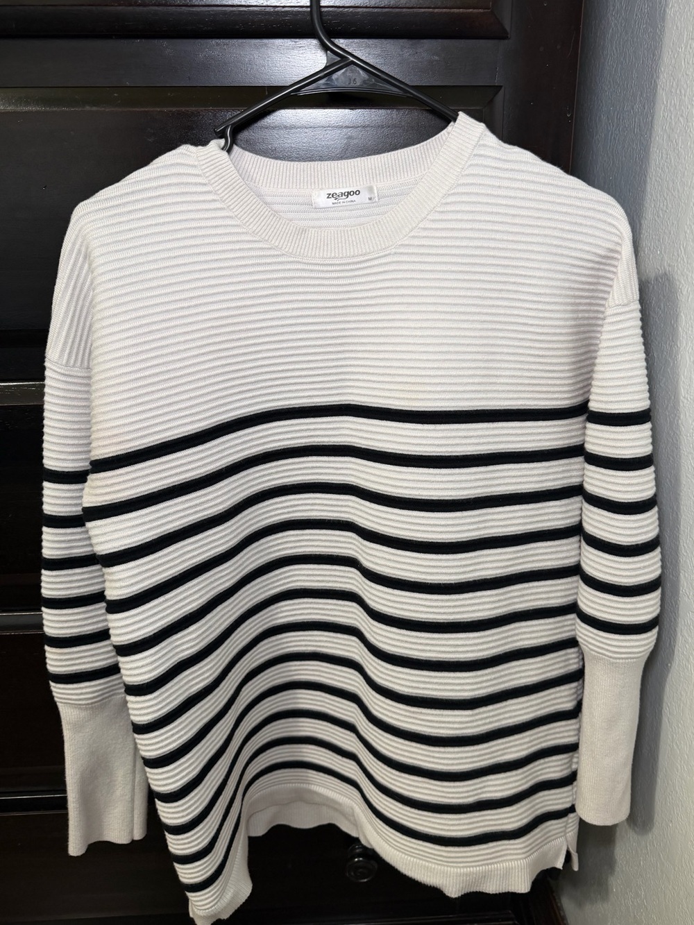 Zeagoo Women’s Fall Casual Long Sleeve Crew Neck Ribbed Pullover Sweater